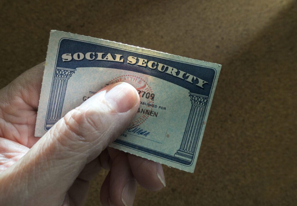 Deciding When to Take Social Security: A Comprehensive Guide to Early Claims
